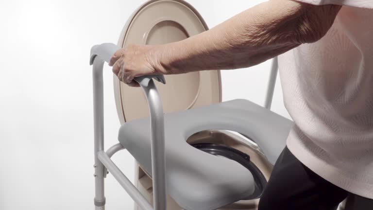Best Portable Restroom Servicing (Cleaning and Restocking)  in Cypress Lake, FL